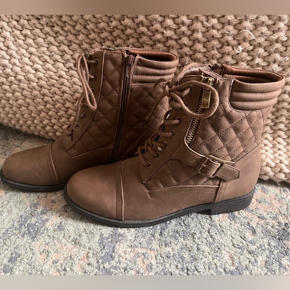 NWOT Berah JubFab Combat Boots lace/zip up in brown 8.5 - Picture 6 of 6